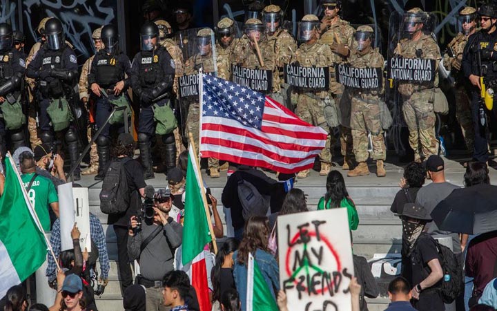 যুক্তরাষ্ট্রজুড়ে ব্যাপক ধরপাকড়, প্রতিদিনের টার্গেট ৩০০০